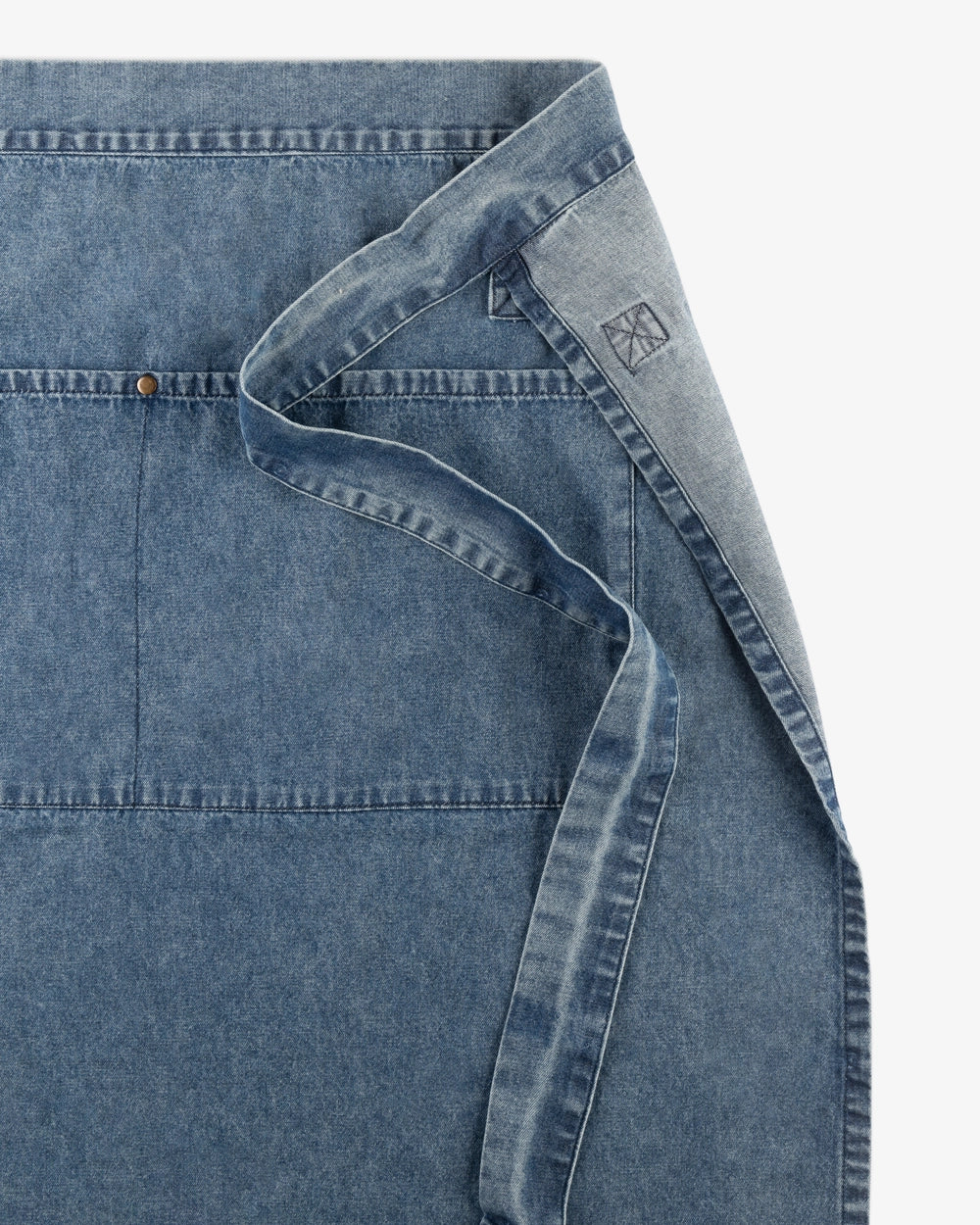 Amari Blue Bistro apron